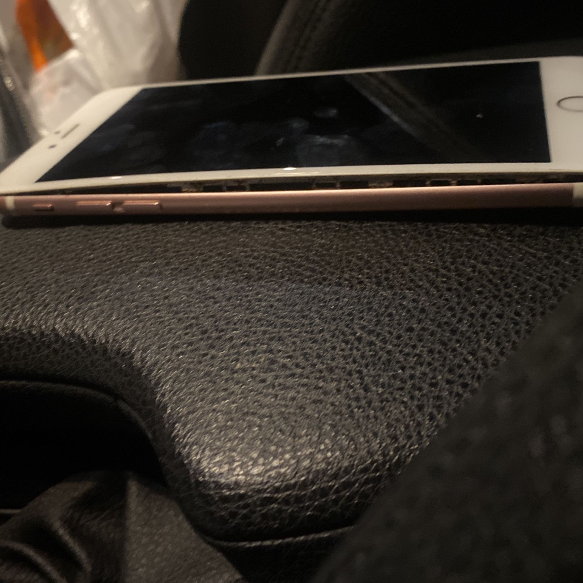 Broken iPhone 6 Plus 