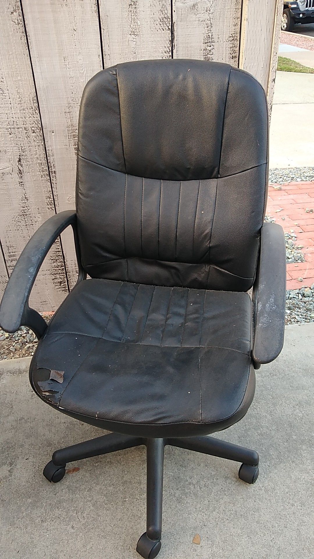 Office chair used