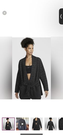 New 3X Nike Yoga Wrap