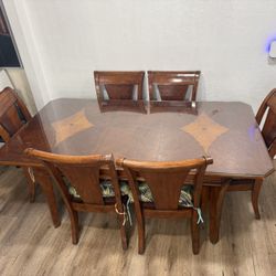 Dinning Table 