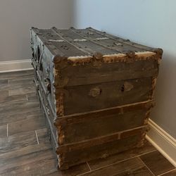 Antique Steamer Chest Trunk