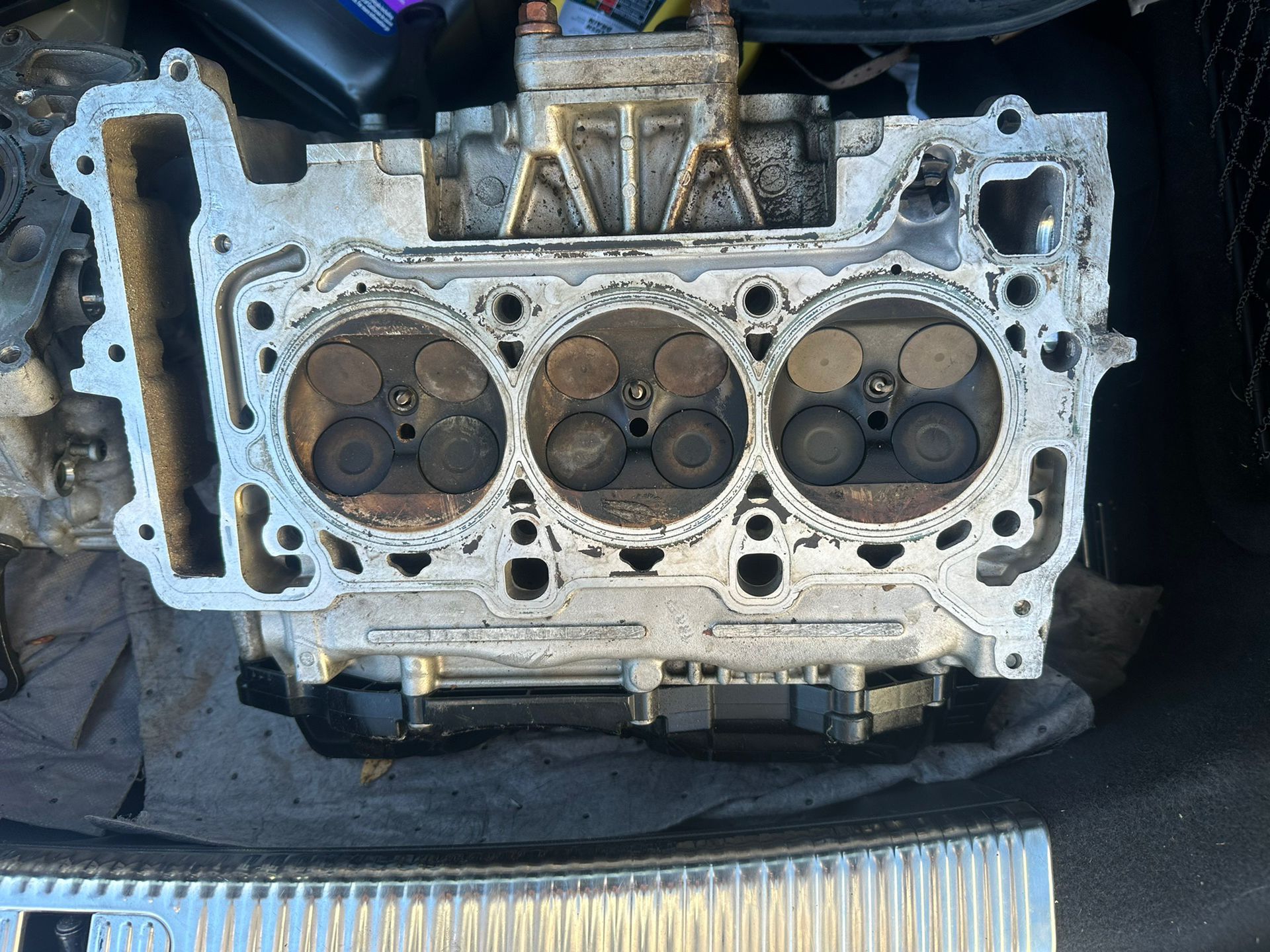 Audi S5 two cylinder Heads with Valve