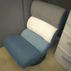 Swivel Foam Chair