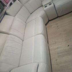 SECTIONAL GENUINE LEATHER RECLINER ELECTRIC WHITE COLOR,. DELIVERY SERVICE AVAILABLE 🚚💥🚚✅