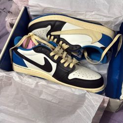 Travis Scott Jordan 1 