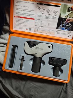 Automotive Bolt damaged Thread Repair tool(not heli coils)