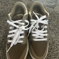 Nike Dunks 