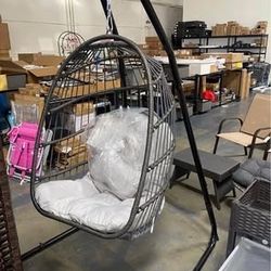 New Assembled Egg Chair w/ Metal Stand