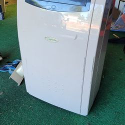 12,000 BTU Comfort Aire Air Conditioner AC unit