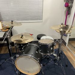 DW Designer Series Drum Set W/ Zildjian Cymbals