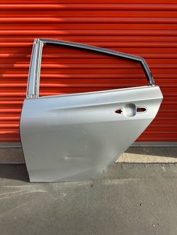 2016 -2017 -2018 -2019 -2020 -2021 -2022 Toyota Prius Prius Prime Rear Door Shell Left driver Side LH OEM