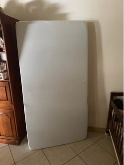 Twin mattress