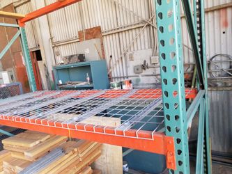 Racks,pallets Racks