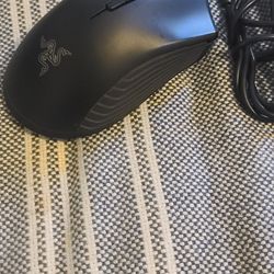 Razor Mamba 16000 Dpi Optical Wireless Mouse.