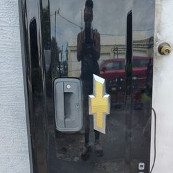 2014 Black Chevy Silverado Tailgate 