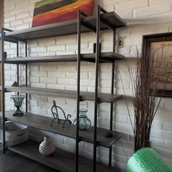 Outstanding furniture piece - Etagere / Bookcase