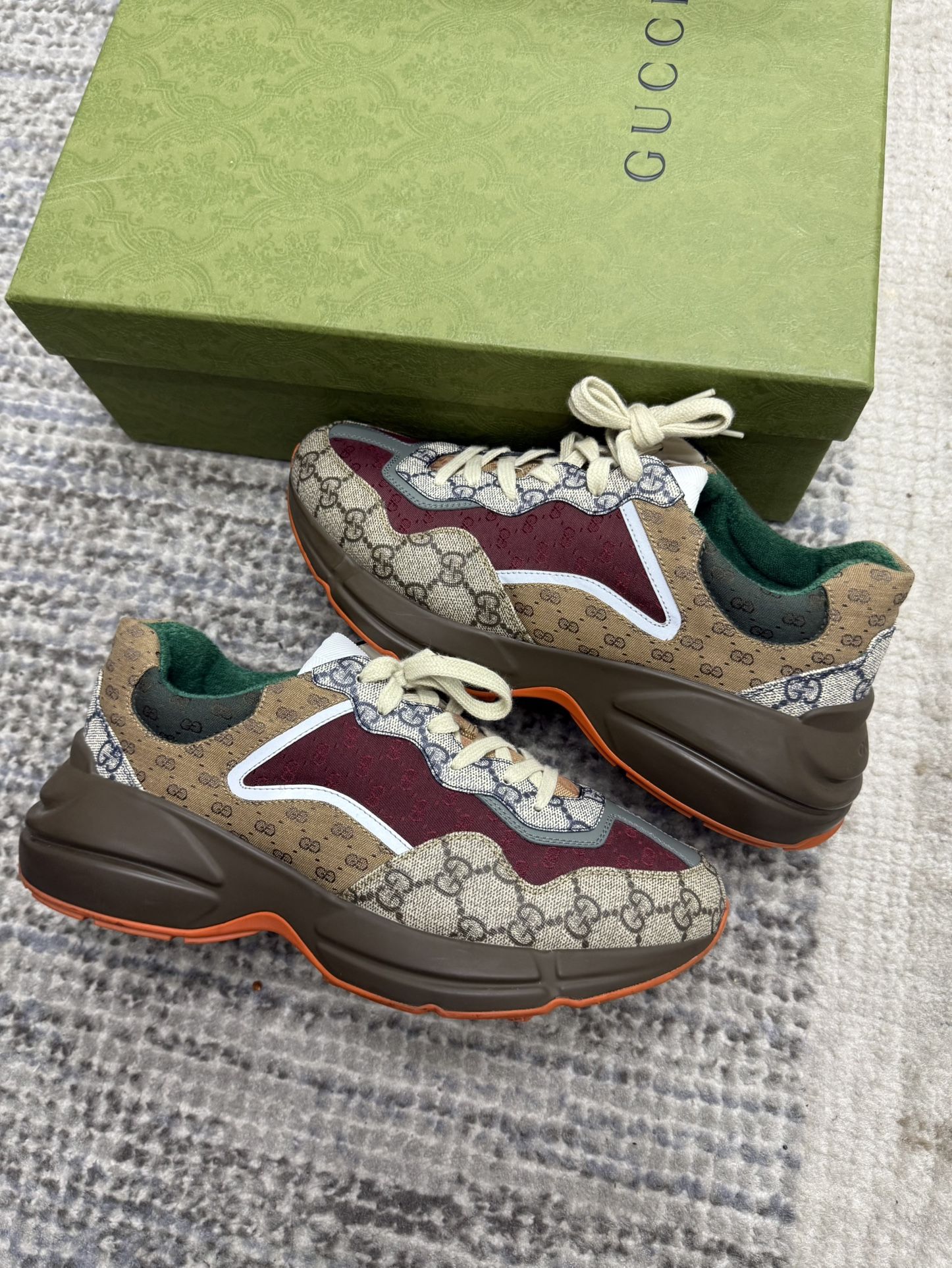 Gucci Rhyton Sneakers Size 8.5US