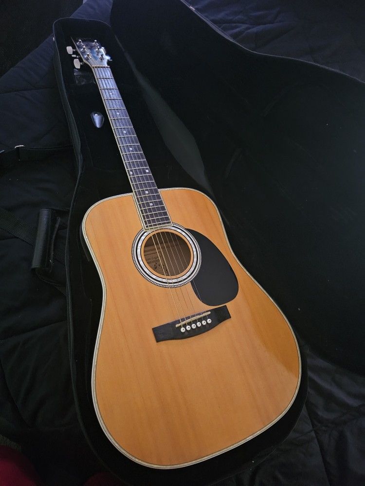 Guitar 