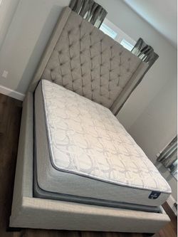 Queen Bed