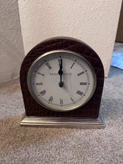 Leather Mantle Clock - Vintage-Style Renaissance Faux-Crocodile