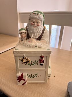 Lenox Santa