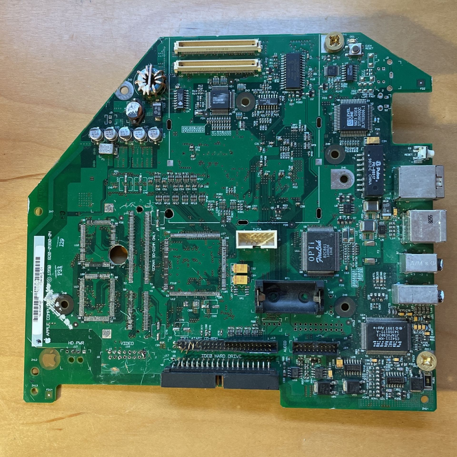 Apple G3 Motherboard