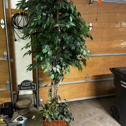 7’ Tall Artificial Tree