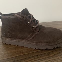 UGGS-BOOTS size 10 US in Mens