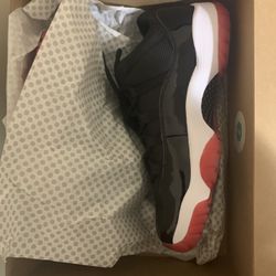 Air Jordan 11 Bred Low 