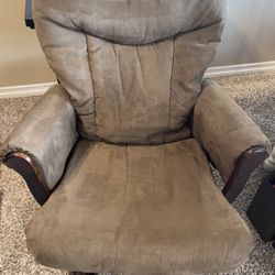 Rocking Chair 