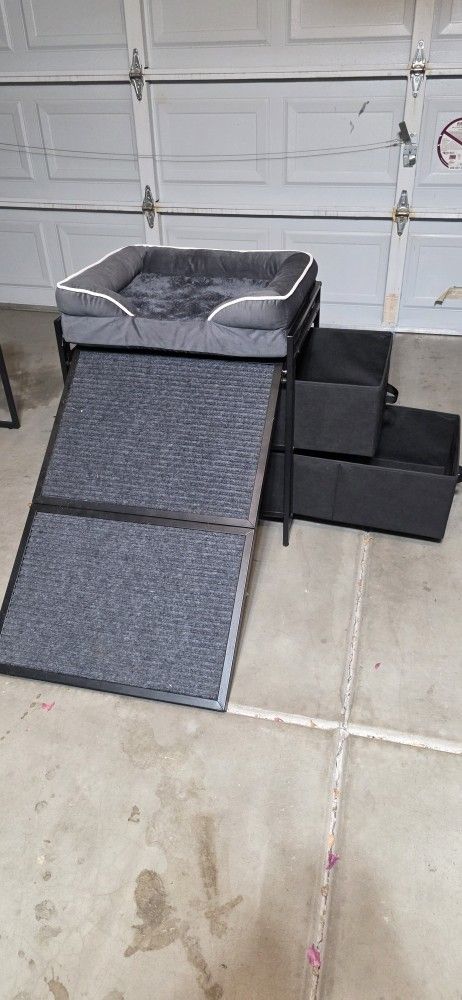 Dog Bed W/ Ramp