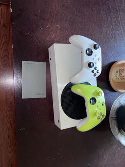 Video game console and Controllers