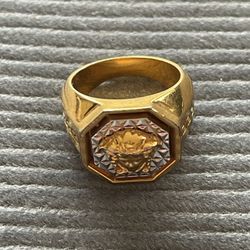  Vintage Versace Medusa Ring Gold Tone Metal Greek Key Design 1990s Made in Italy