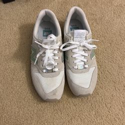Women’s New Balance Shoes