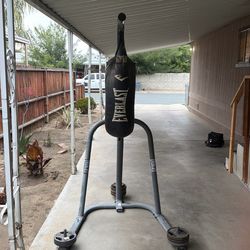 Boxing bag and stand
