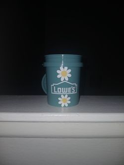 Lowes mini teal bucket 🪣 with daisies 🌼
