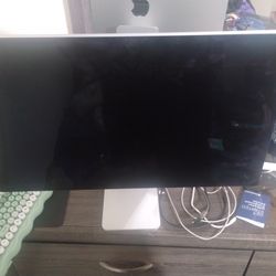 Apple Display Screen 