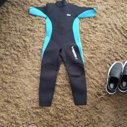 Kids Youth Full Suit With Short Sleeves Size 8 In Brand New Condition Made By Hevto