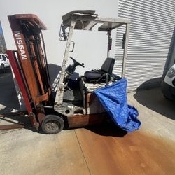 Battery Forklift 