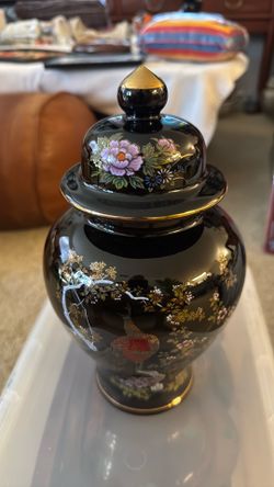 Vtg Japan otagiri peacock ginger jar
