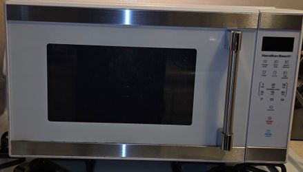 Hamilton Beach 1000-Watt Microwave – Moving Sale