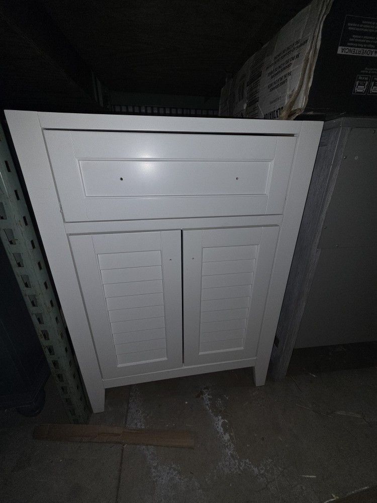24in Bath Vanity White NO Top