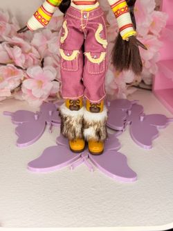Bratz stands (4 units)