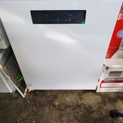 Portable Dishwasher  Beko In White New Open Box 24 Inches Warranty Ready To Deliver..$475