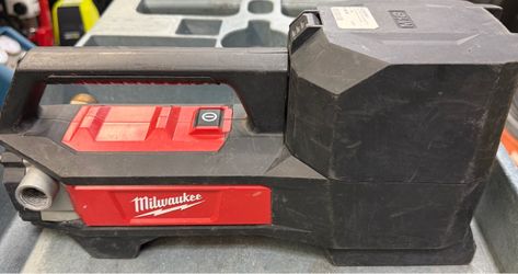 Milwaukee M18 Fuel Hammer  Dedicated Dust Extractor