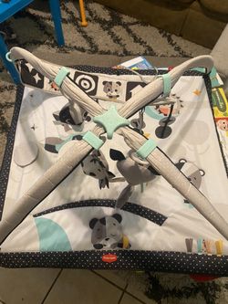 Tiny Love Baby Gym