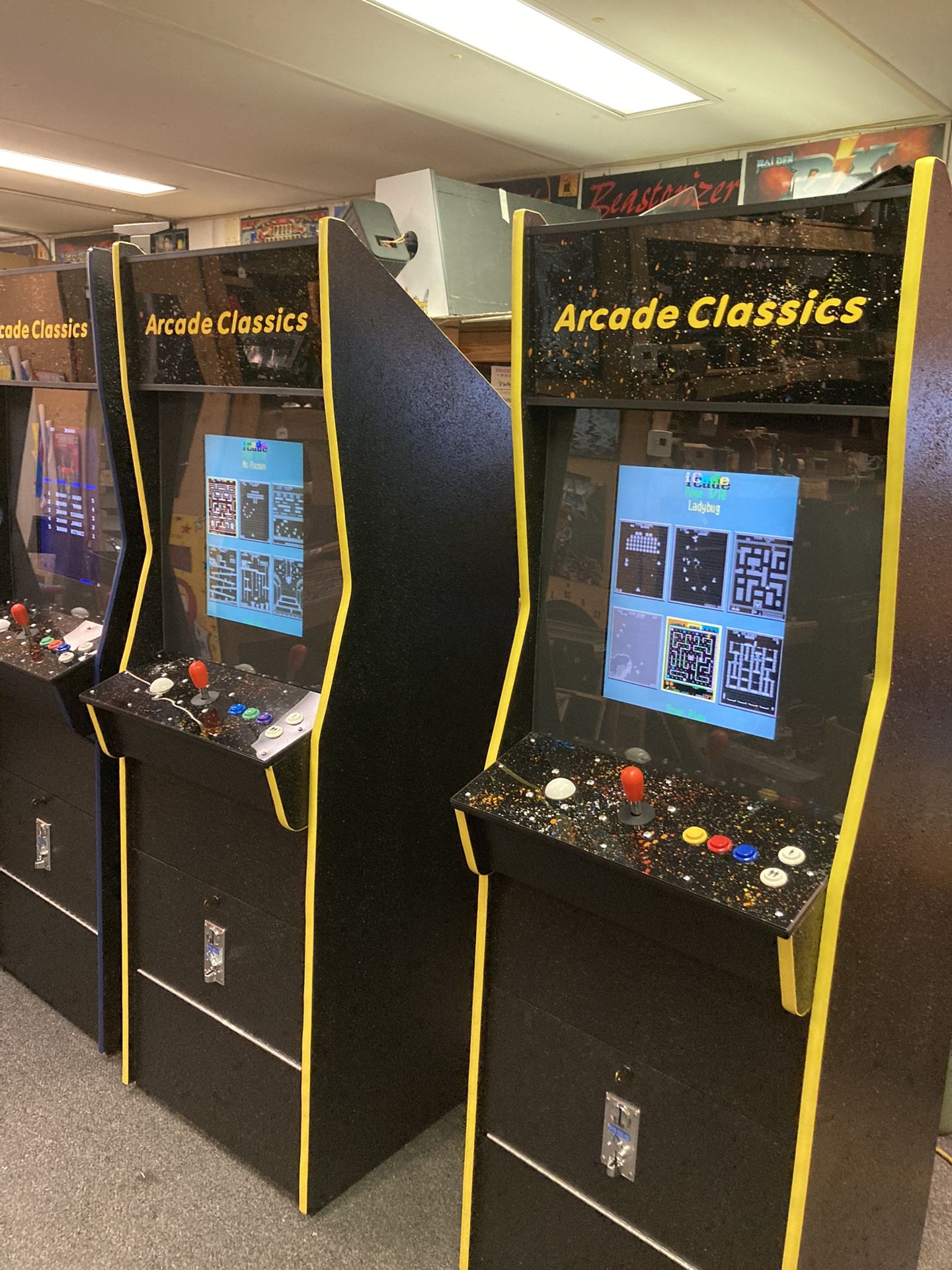 Full Size Arcade Machine With 60 Games