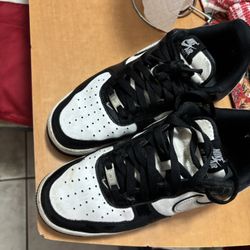 Selling For 40$ Size 9 Men