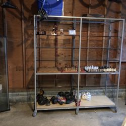 Huge solid display case one piece