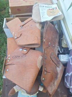 Carpenter work pouches and drill holders